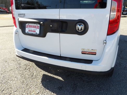 Used 2019 RAM ProMaster City Tradesman SLT image 23