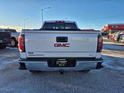 Used 2018 GMC Sierra 1500 SLT image 4