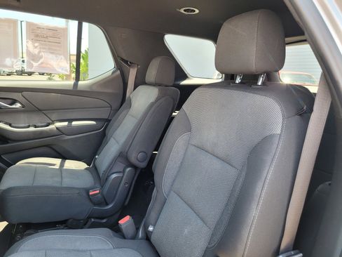 Used 2023 Chevrolet Traverse LT AWD/4WD image 13