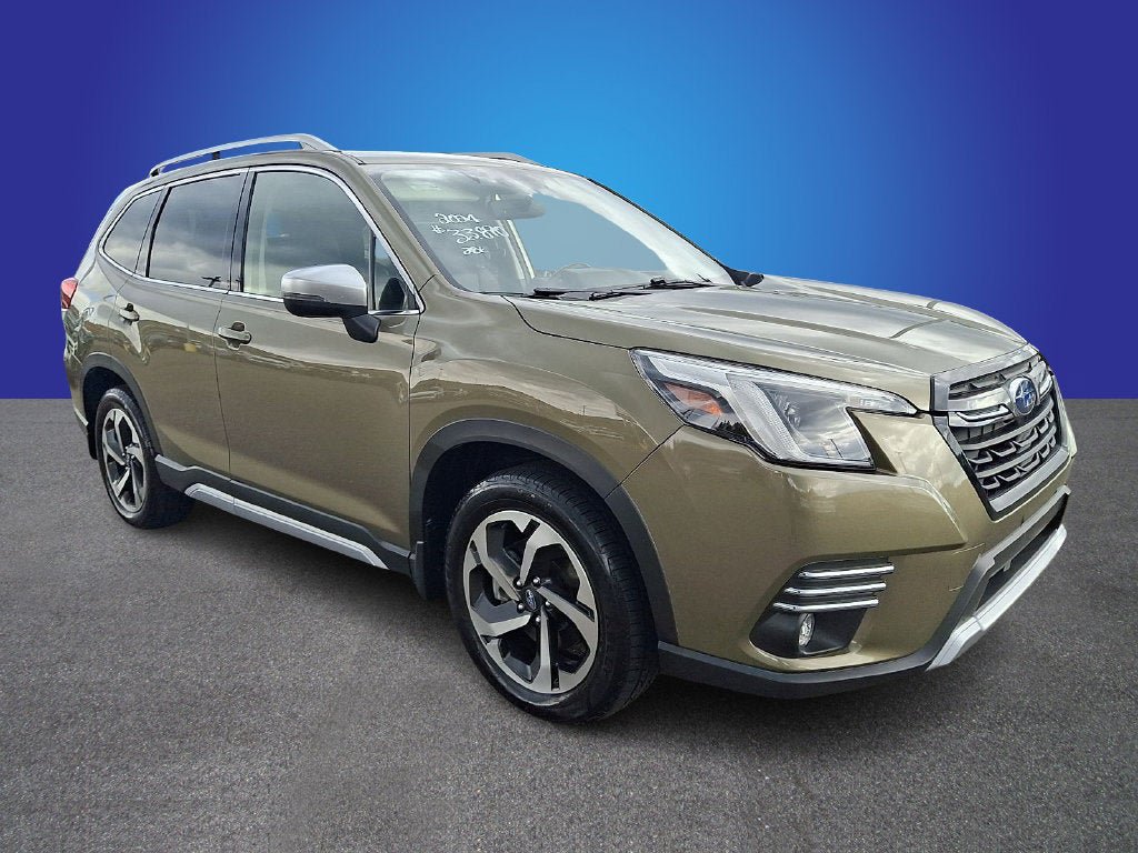 Used 2024 Subaru Forester Touring w/ Convenience Package AWD/4WD image 3