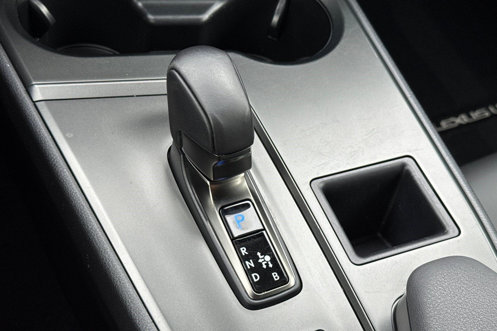 Certified 2026 Lexus UX 300h FWD w/ Accessory Package (Z1) image 27