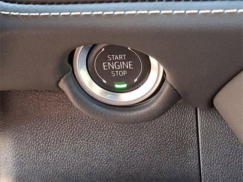 Used 2025 Chevrolet Suburban Premier w/ Sun And Tow Package image 20