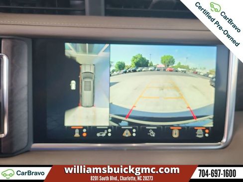 Used 2023 GMC Yukon Denali w/ Advanced Technology Package AWD/4WD image 15