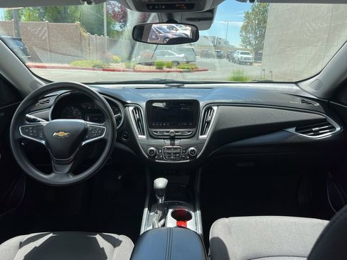 Used 2024 Chevrolet Malibu LT FWD image 19