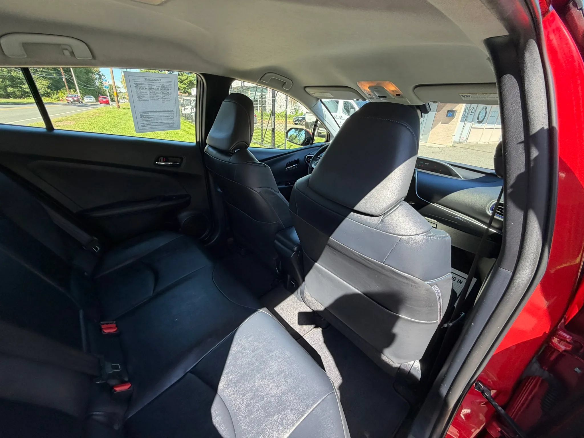 Used 2016 Toyota Prius Three Touring FWD image 15