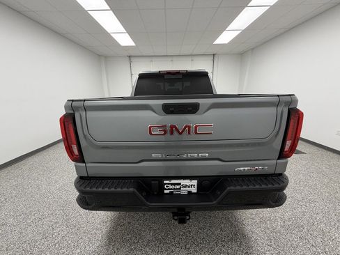 Used 2025 GMC Sierra 1500 AT4X image 10