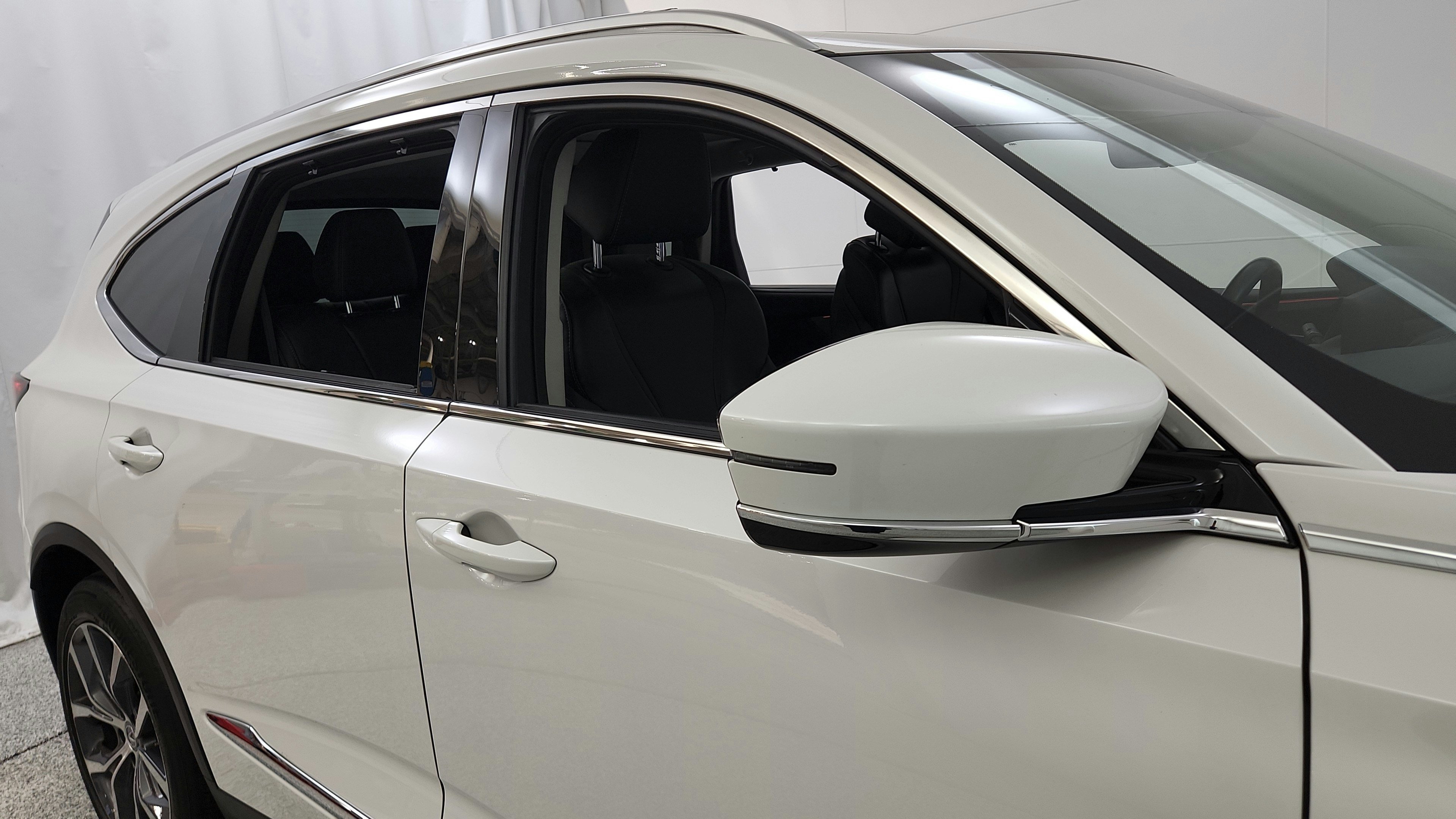 Used 2023 Acura MDX w/ Technology Package AWD/4WD image 37