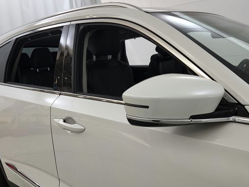 Used 2023 Acura MDX SH-AWD w/ Technology Package image 37