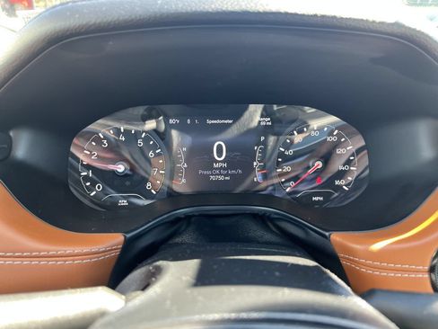 Used 2022 Jeep Compass Limited AWD/4WD image 9