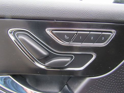 Used 2025 Lincoln Corsair Grand Touring w/ Equipment Group 301A AWD/4WD image 29