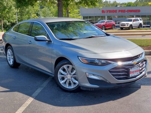 Used 2024 Chevrolet Malibu LT FWD image 2