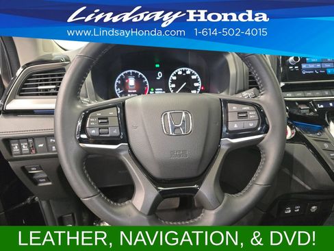 Used 2025 Honda Odyssey Touring image 13