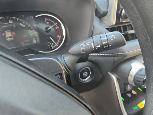 Used 2025 Toyota RAV4 XLE w/ Convenience Package image 26