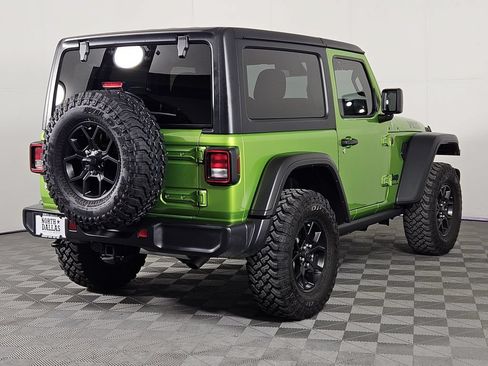 Used 2025 Jeep Wrangler Sport AWD/4WD image 5