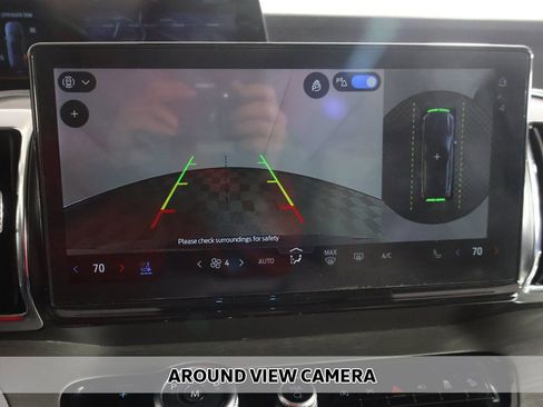 Used 2025 Ford Expedition Max Platinum image 6