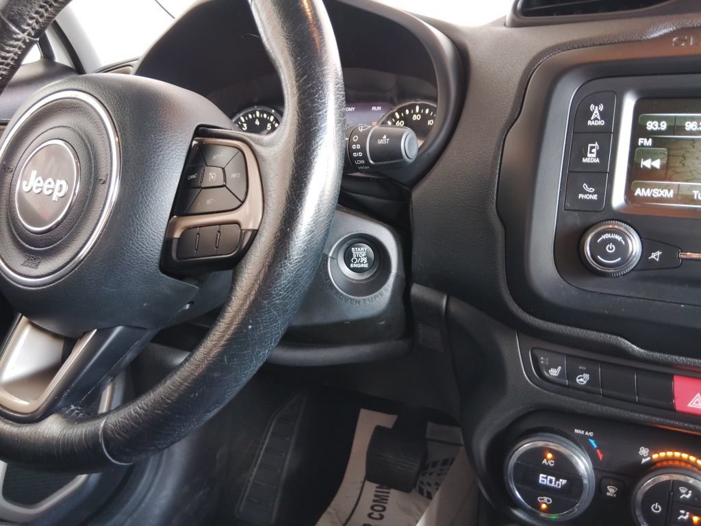 Used 2015 Jeep Renegade Limited FWD image 23