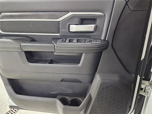 Used 2024 RAM 2500 Big Horn image 23