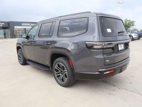 New 2026 Jeep Grand Wagoneer 4WD image 25
