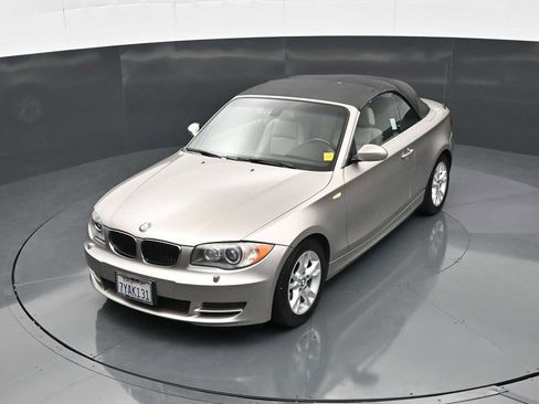 Used 2008 BMW 128i Convertible RWD image 17