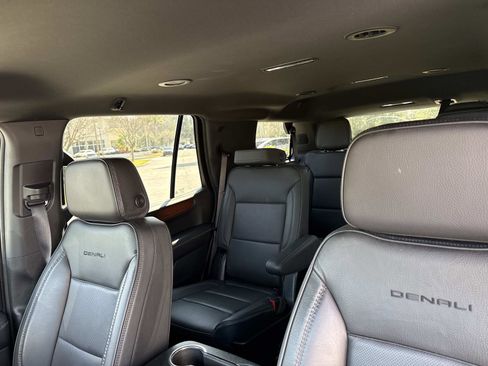 Used 2025 GMC Yukon Denali image 23
