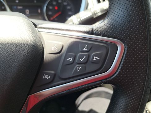 Used 2022 Chevrolet Equinox LS w/ LS Convenience Package FWD image 17