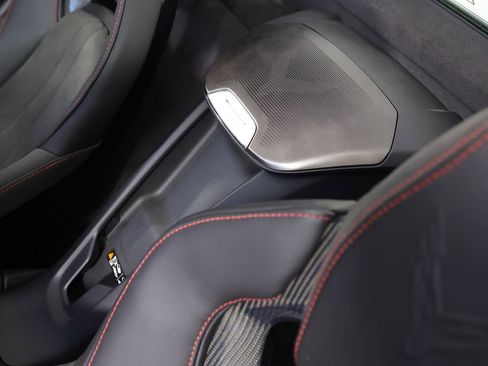 Used 2025 Chevrolet Corvette Z06 w/ Z07 Performance Package RWD image 38