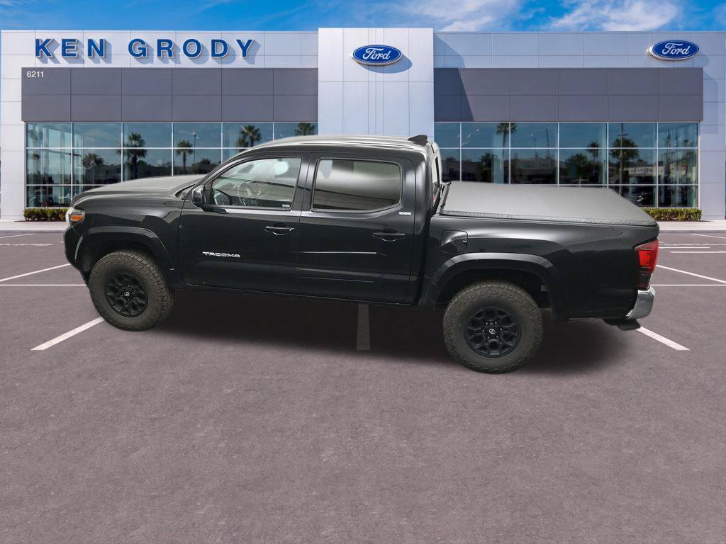Used 2019 Toyota Tacoma SR5 AWD/4WD image 16