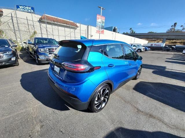 Used 2023 Chevrolet Bolt LT w/ Infotainment Package FWD image 8