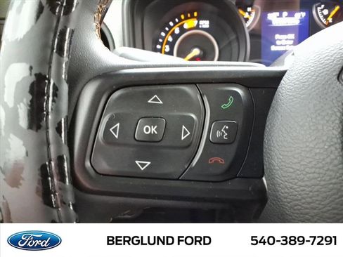Used 2024 Jeep Wrangler Unlimited Sport AWD/4WD image 33