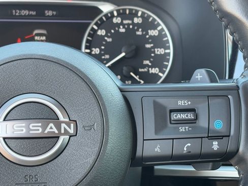 Used 2025 Nissan Pathfinder SV image 20