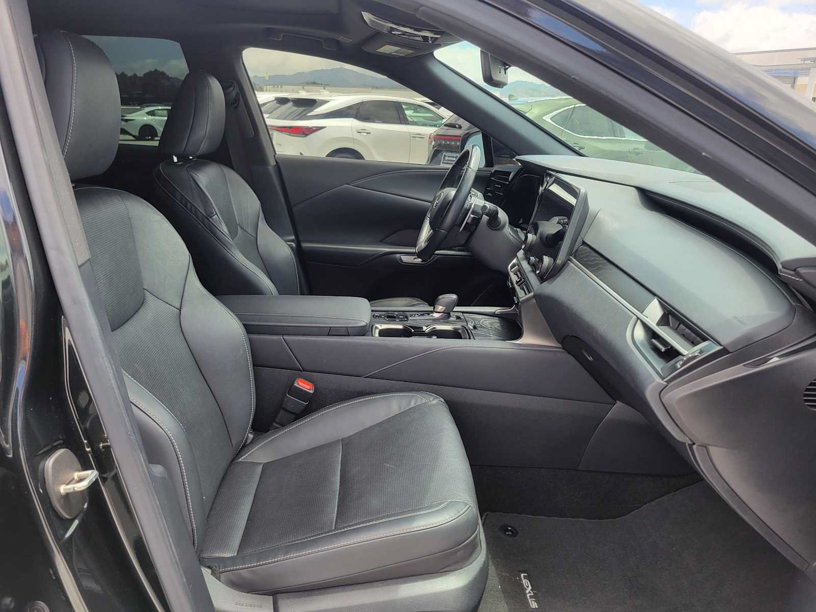 Used 2023 Lexus RX 350 Premium Plus w/ Cold Area Package FWD image 10