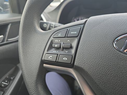 Used 2019 Hyundai Tucson SE image 20