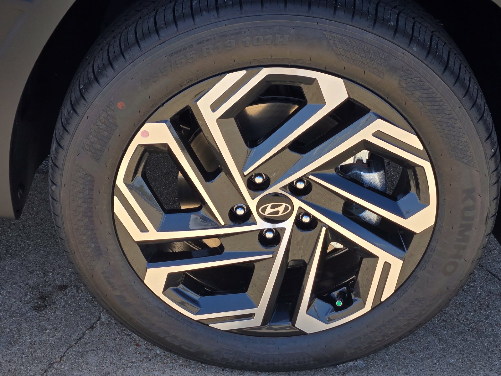 New 2026 Hyundai Tucson SEL Plus w/ Tow & Go Package FWD image 7