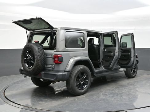 Used 2023 Jeep Wrangler Unlimited Sahara AWD/4WD image 47