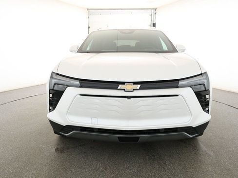 Used 2024 Chevrolet Blazer EV LT image 2