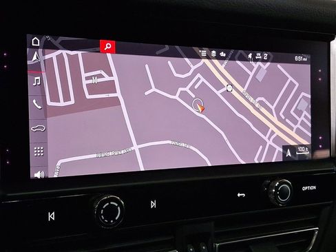 Used 2022 Porsche Macan S image 13