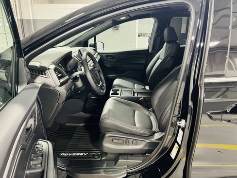 New 2026 Honda Odyssey Sport-L image 23