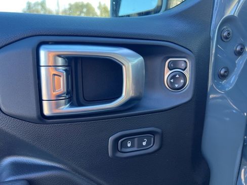 New 2026 Jeep Gladiator Sport image 20