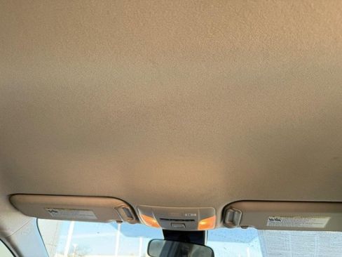 Used 2021 Toyota Corolla LE w/ Carpet Mat Package (TMS) image 15