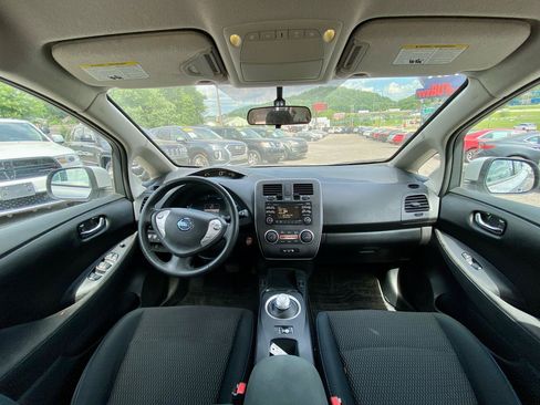 Used 2015 Nissan Leaf S w/ Charge Package FWD image 16