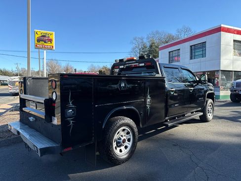 Used 2017 GMC Sierra 3500 4x4 Crew Cab w/ Snow Plow Prep Package image 4