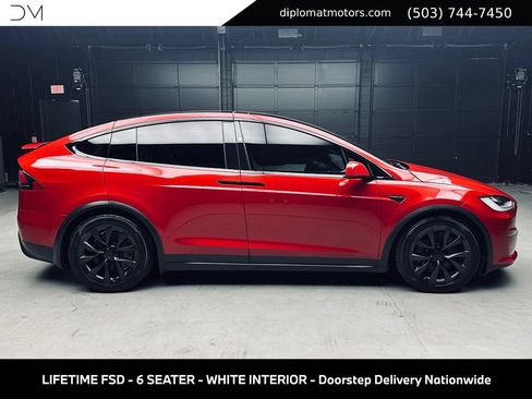 Used 2022 Tesla Model X Plaid AWD/4WD image 8