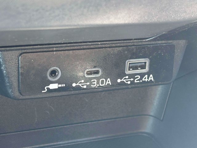 Used 2024 Subaru Crosstrek 2.0i Premium AWD/4WD image 18