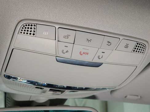 Used 2015 Mercedes-Benz C 300 4MATIC Sedan image 37