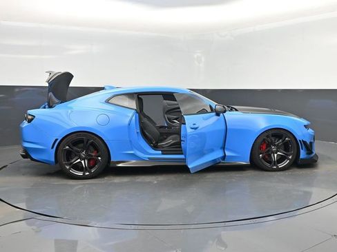 Used 2022 Chevrolet Camaro SS image 47