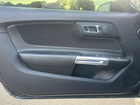 Used 2016 Ford Mustang GT RWD image 19