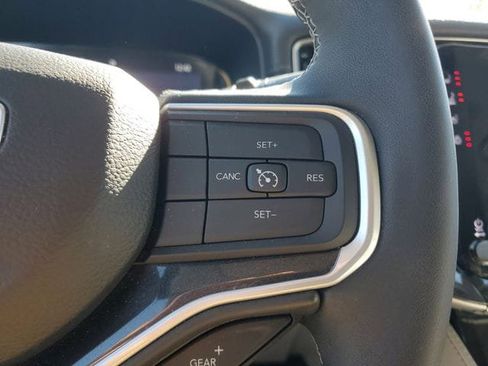 Certified 2024 Jeep Wagoneer 2WD w/ Premium Group I image 28