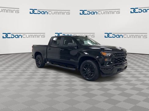 Used 2024 Chevrolet Silverado 1500 Custom w/ Turbomax Blackout Package AWD/4WD image 2