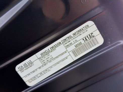 Used 2023 Jeep Grand Cherokee 4WD 4xe w/ Luxury Tech Group II image 16