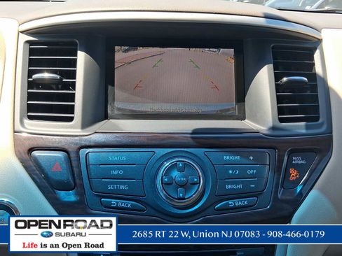 Used 2014 Nissan Pathfinder SL w/ SL Premium Package AWD/4WD image 23
